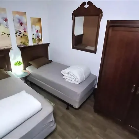 Tapok Hostel